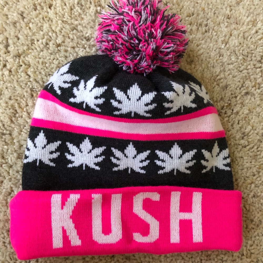 ❌ SOLD ❌ Hot Pink KUSH beanie